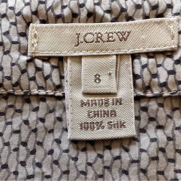 J.Crew Silk Waterfall Ruffled V-Neck Tank  - Size 8 - Picture 4 of 8